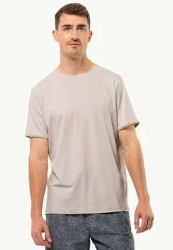 Travel T M